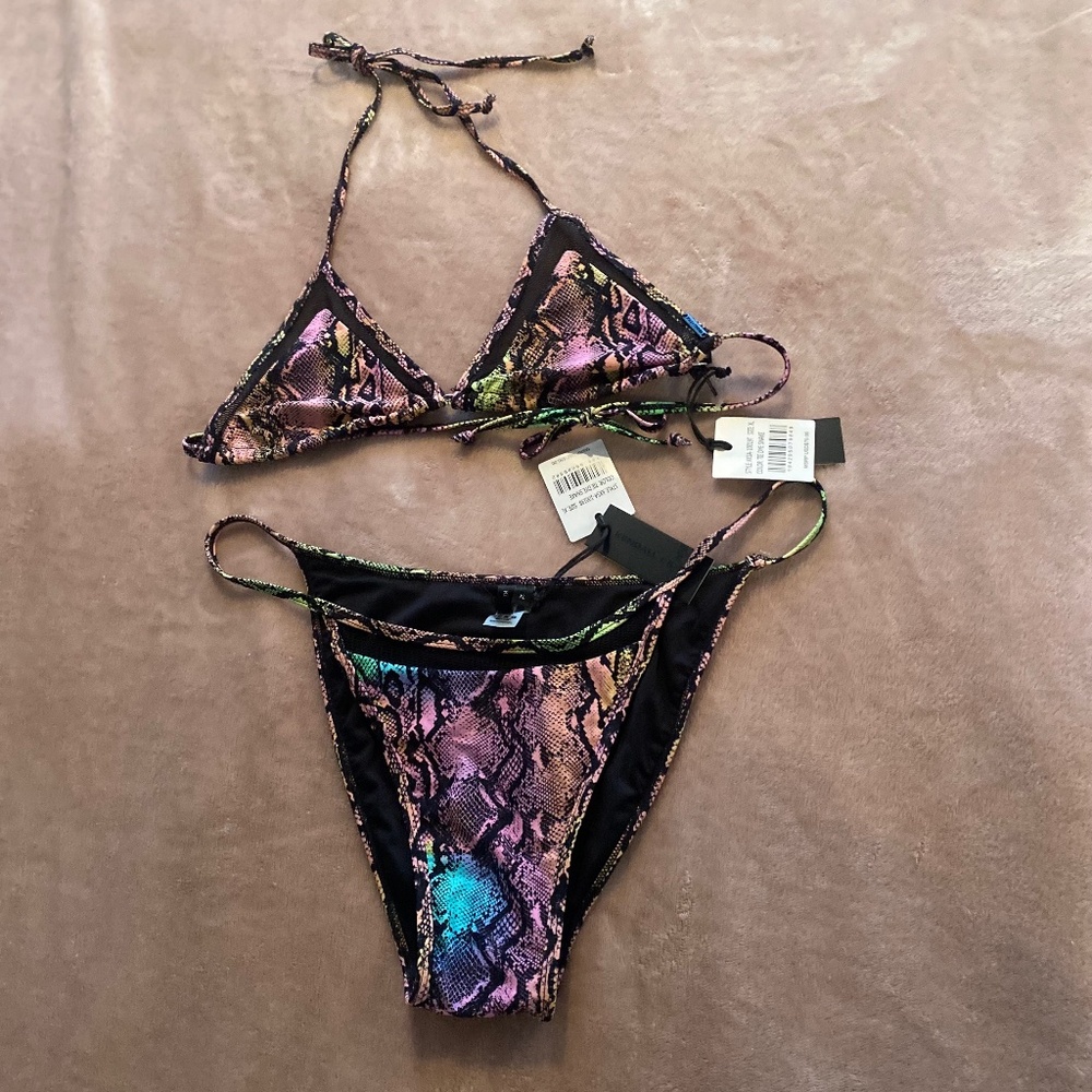 Kendall & Kylie Women's Mesh Trim Tie Dye Snake Triangle Bikini Set Size XL